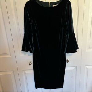 Calvin Klein Women's Bell Sleeve Velvet Sheath Dress, Hunter Green, Size 8